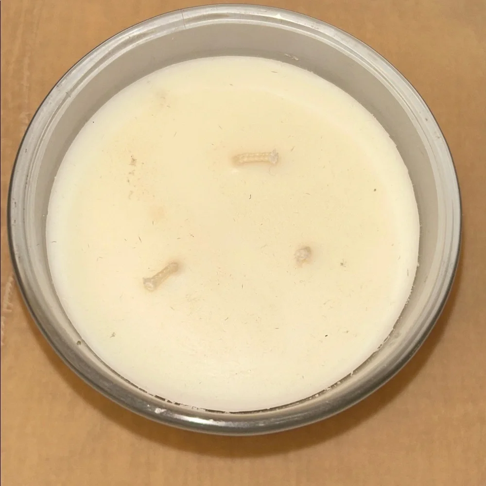 Lemon Verbena Scented Candle - White